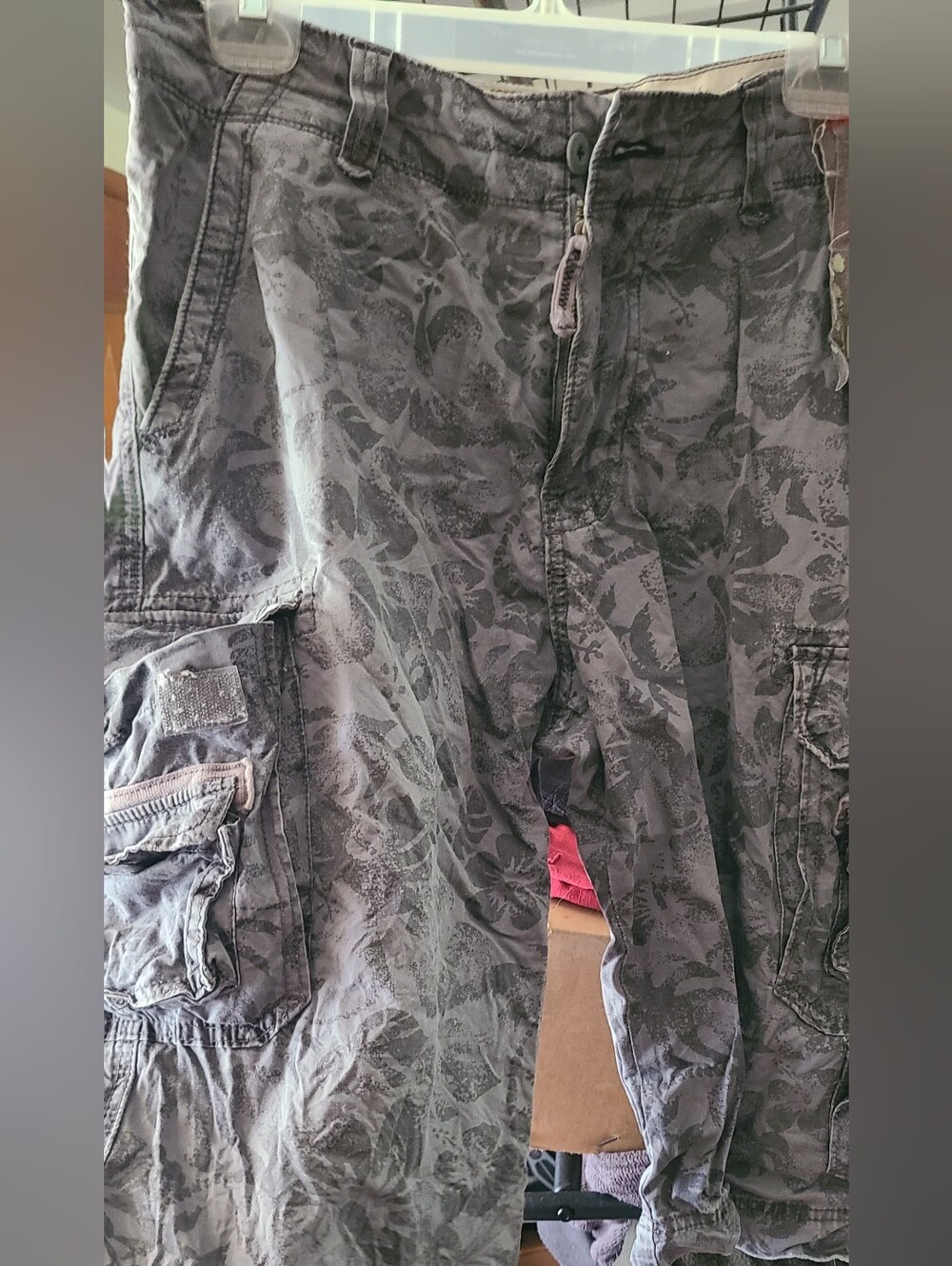 Men's Gray Tropical Vintage Surf Camouflage Cargo Shorts